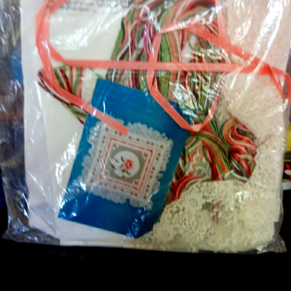 NEW Design Works cross stitch kit